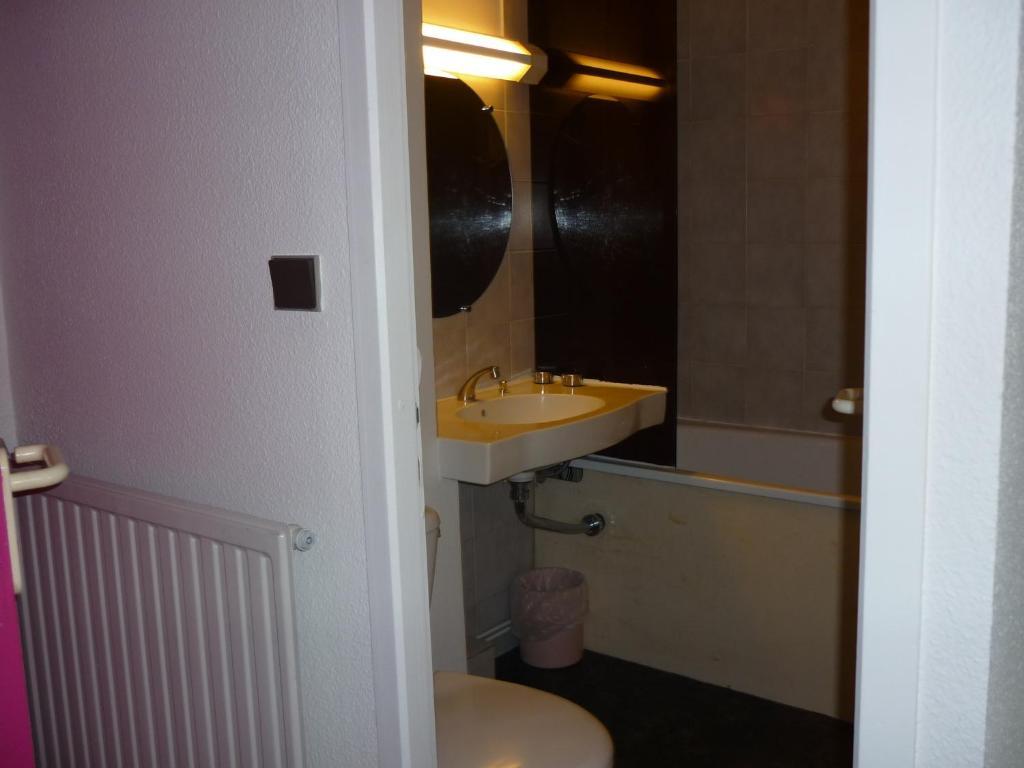 Hotel Entre 2 Mers Proche Bordeaux Carbon-Blanc Habitación foto