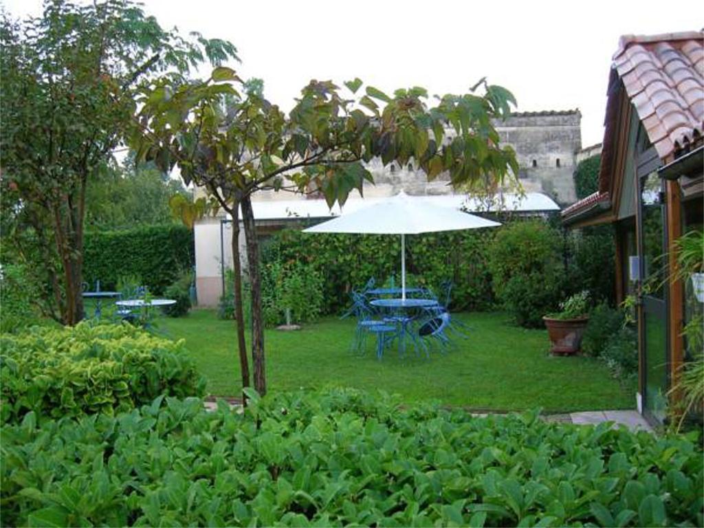 Hotel Entre 2 Mers Proche Bordeaux Carbon-Blanc Exterior foto